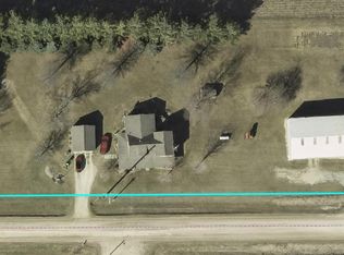 32337 250th St, Shell Rock, IA 50670