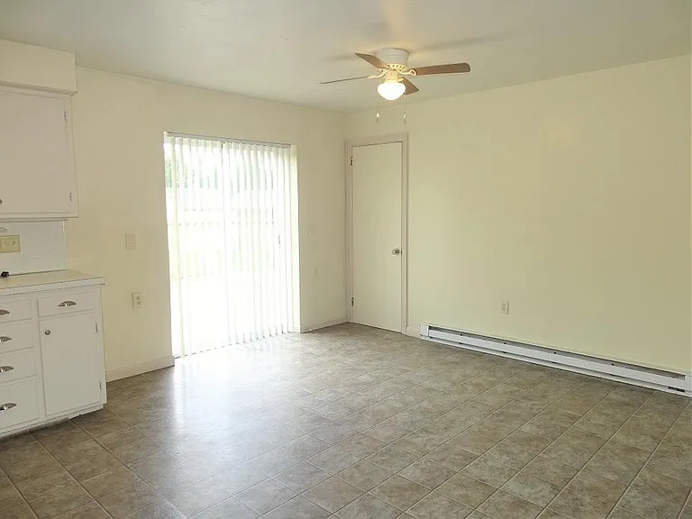 8 S Farmersville Rd — Photo 6