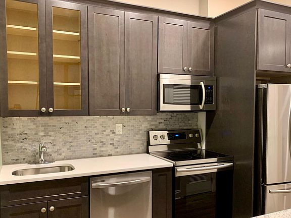 Counter to kitchen view