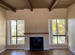399 W Bay St APT C206, Costa Mesa, CA 92627