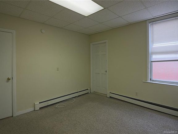 4th image of 1392 Summer St #1B