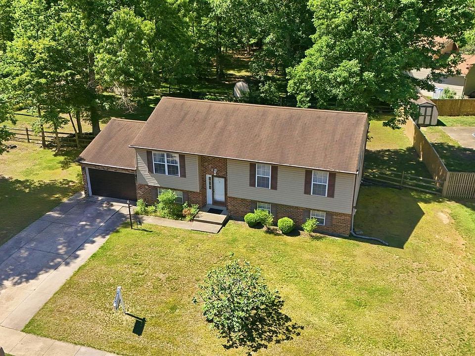 1st image of 3651 Sassafras Dr