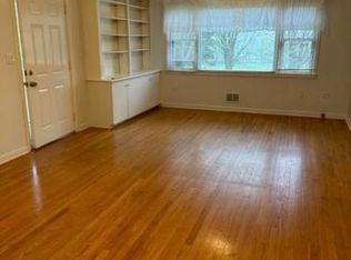 150 Laurel Hill Rd #1, Branford, CT 06405