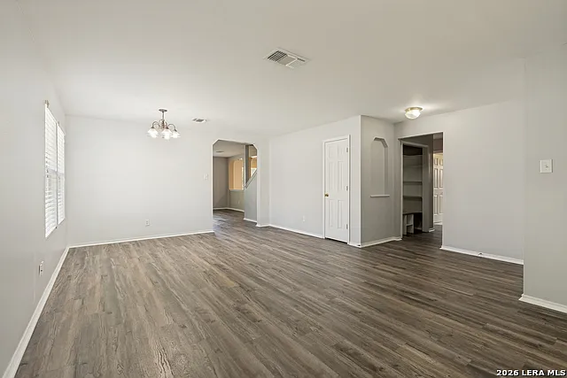 4 bed, 3.0 bath, 2710 sqft, $2,195 — Photo 3