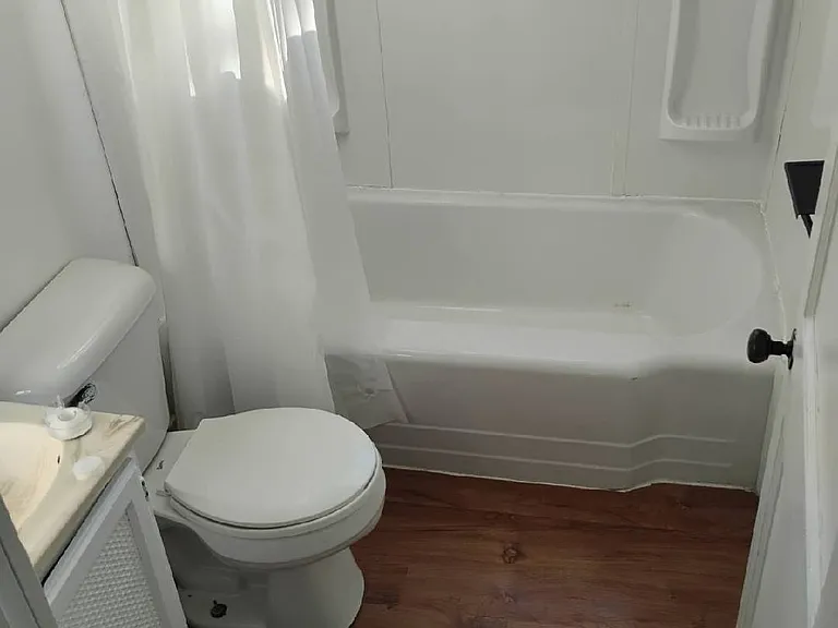 Main bathroom