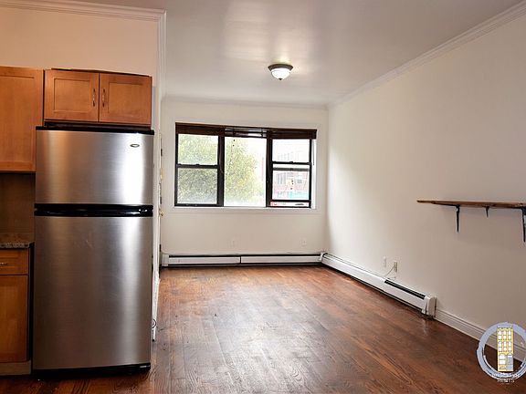 3rd image of 20 Underhill Ave #2F