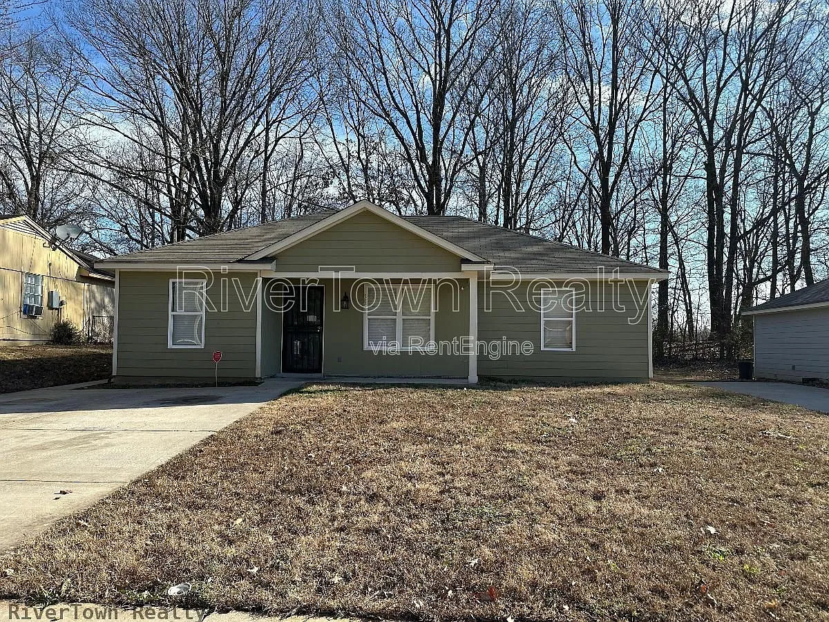 4 bed, 2.0 bath, 1298 sqft, $1,295 — Photo 1