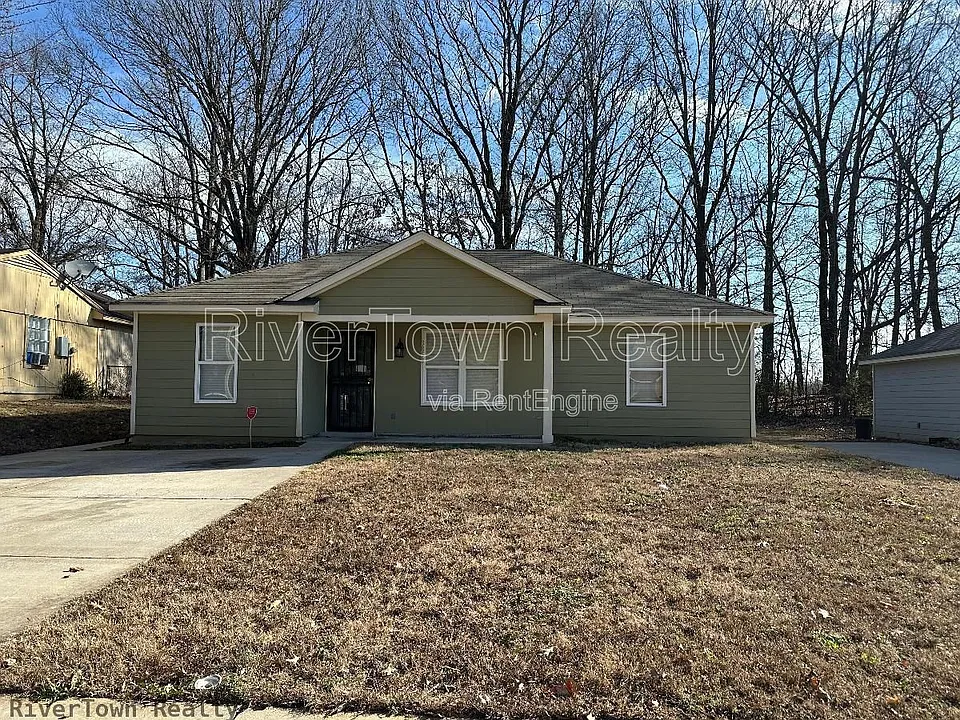 3858 Ajanders Dr