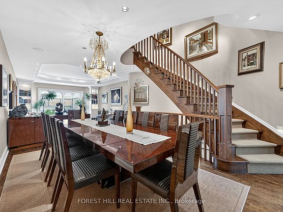 4th image of 252 Spadina Rd