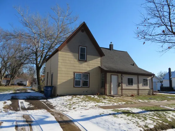 813 Chippewa St, Merrill, WI 54452