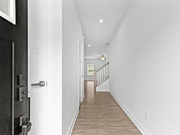 2nd image of 144 Lanyard Dr Unit C