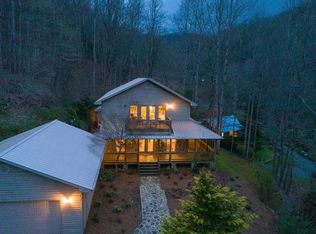 34 Shallow Creek Dr, Sylva, NC 28779