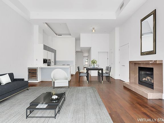 3rd image of 109 Mercer St APT 4