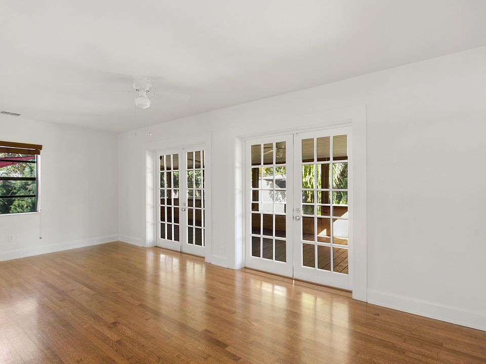 1st image of 3007 Vine St