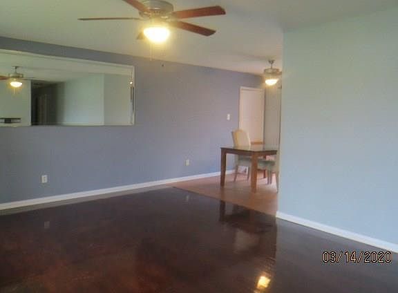 3rd image of 1001 E Gambrell St