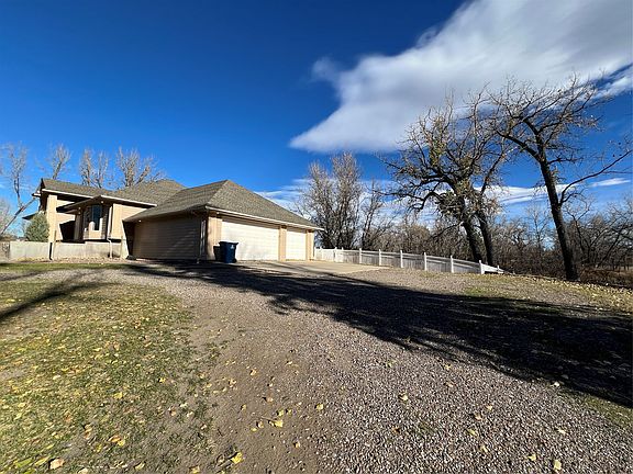 3rd image of 202 Woodland Estates Rd