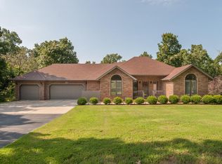 1225 S Becky St, Nixa, MO 65714