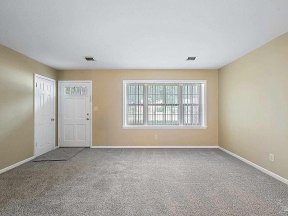4th image of 607 Wynnehurst St