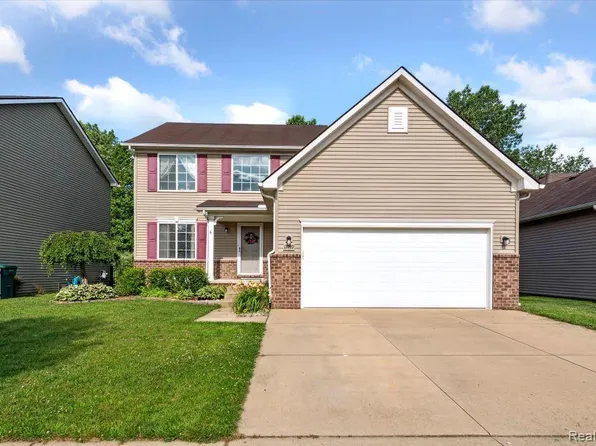 17159 Theresa Ln, New Boston, MI 48164