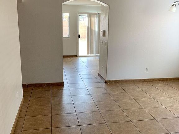 5th image of 1612 S 82nd Dr