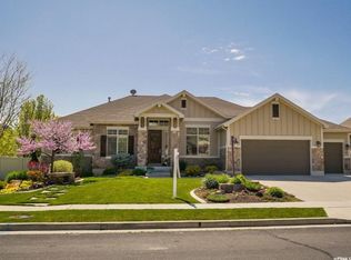113 N Vista View Dr, Kaysville, UT 84037