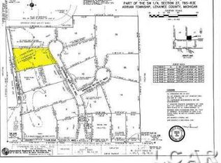 2262 Heatherwood Dr, Adrian, MI 49221