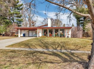 2470 Nolen Dr, Flint, MI 48504