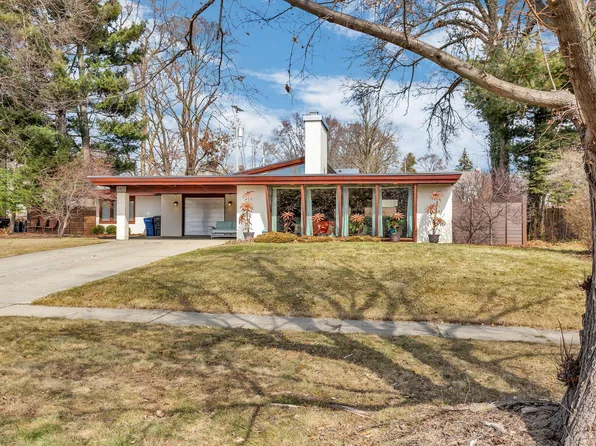 2470 Nolen Dr, Flint, MI 48504