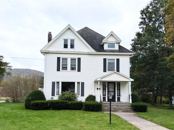 17 W End Ave, Stamford, NY 12167