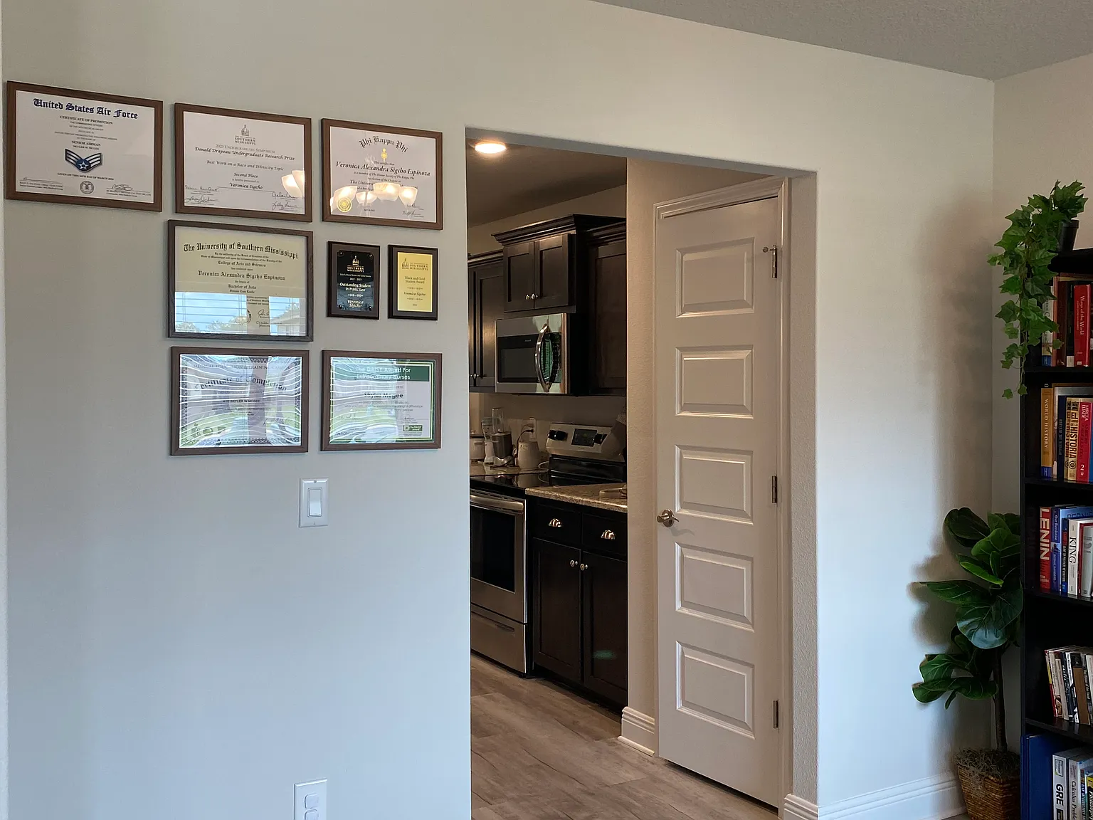 104 Ridgeway Cir — Photo 3