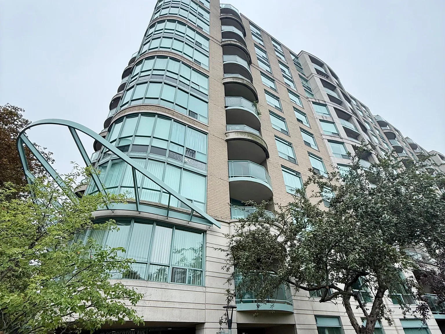 2 bed, $3,000 — Photo 1