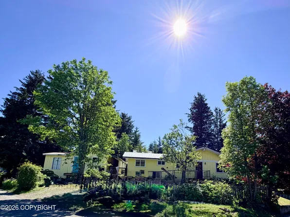 195 Lookout Aly, Seldovia, AK 99663