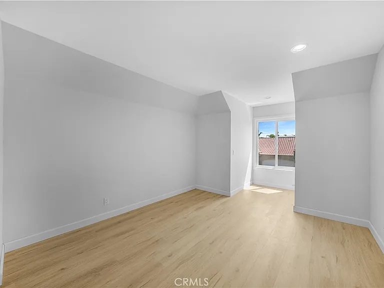 6082 Eaglecrest Dr — Photo 8