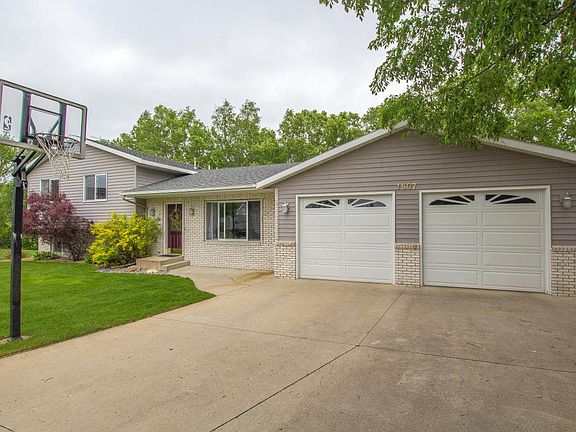 3rd image of 1507 Mc Auliffe Pl NW