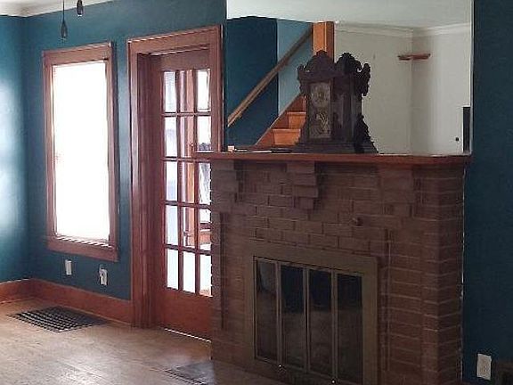 2nd image of 929 Washington Ave