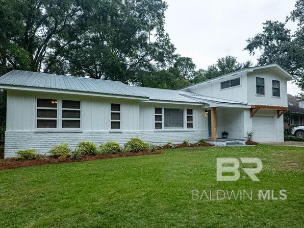 372 Liberty St, Fairhope, AL 36532