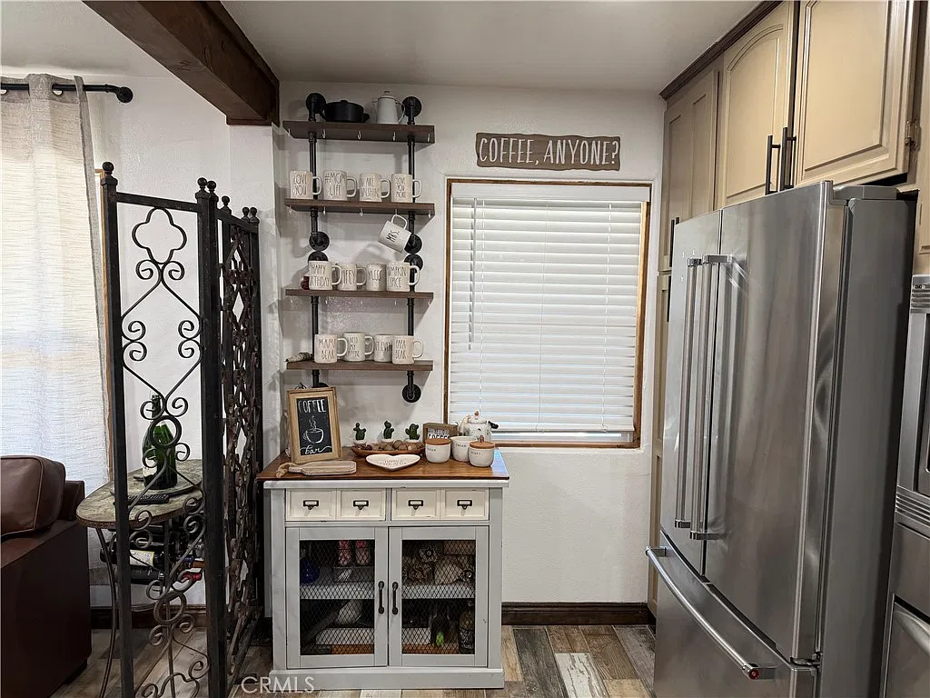2 bed, 1368 sqft, $3,750 — Photo 4