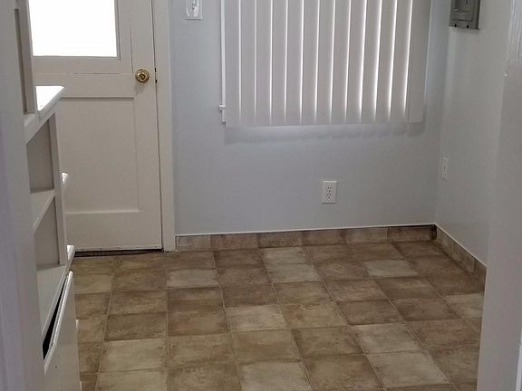 5th image of 1430 Dixon St #6