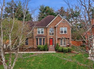 704 Maple Ridge Ln, Lexington, KY 40509