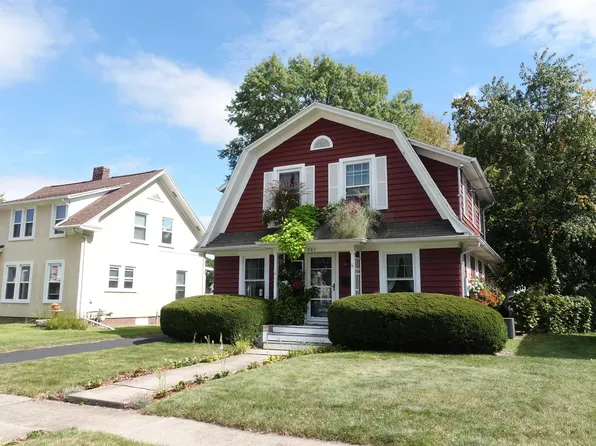 961 Jefferson St, Galesburg, IL 61401