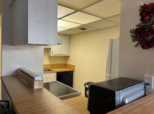 1807 Fairview Villas Dr APT 3, Palm Springs, FL 33406