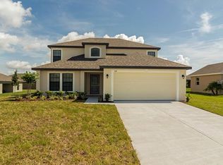 495 Ocho Rios Ave, Tavares, FL 32778