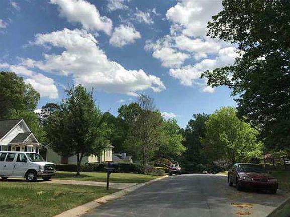 2nd image of 3318 Stephens Farm Ln