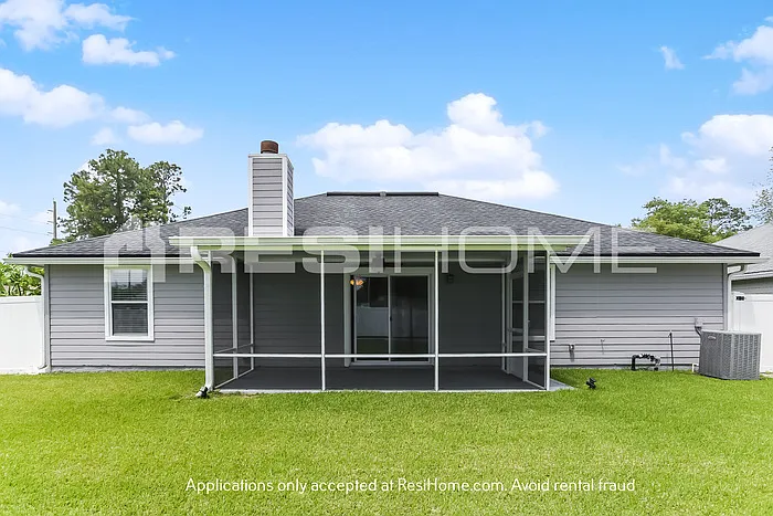 Building Photo - 7266 Longhorn Cir N