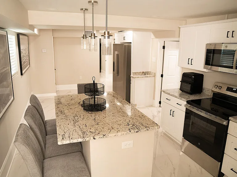 2721 Iberville St #1 — Photo 17