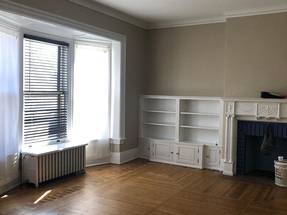 1st image of 340 Linwood Ave #2