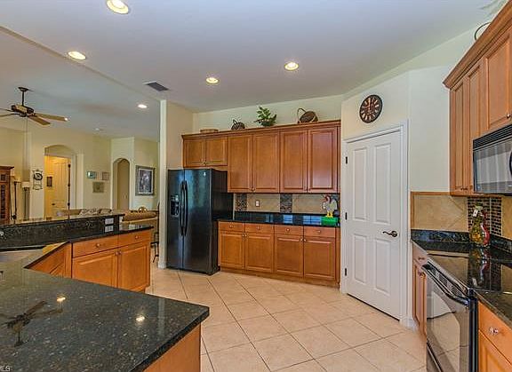3rd image of 12510 Grandezza Cir