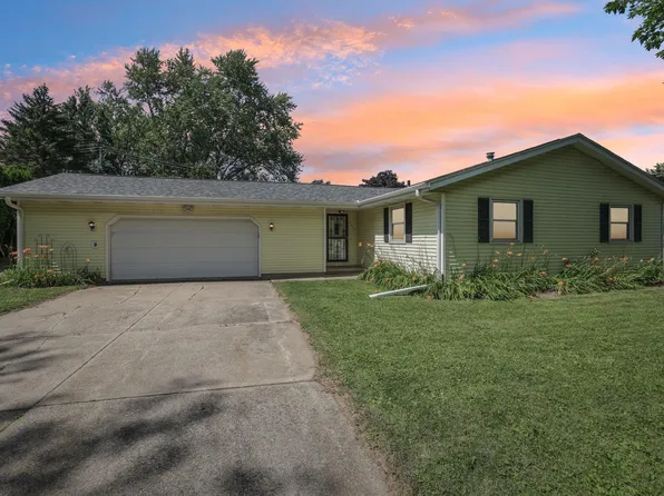 1552 Johnson St, Stoughton, WI 53589