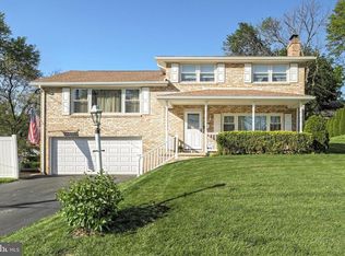 2561 Brighton Dr, York, PA 17402