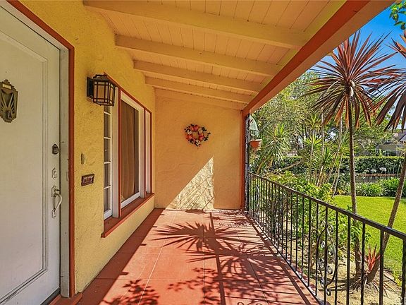 5th image of 5752 Agnes Ave
